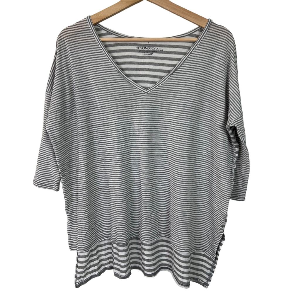 Beyond Yoga Gray and White Striped High Low V-Neck Ballet‎ Sleeve Top Size XS